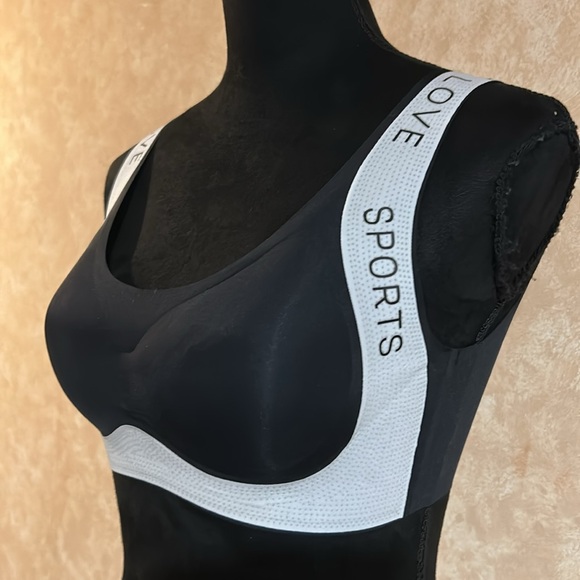 Seamless Wide Strap Push Up Bra Ultra-Comfortable & Moisture-Wicking - Picture 6 of 13